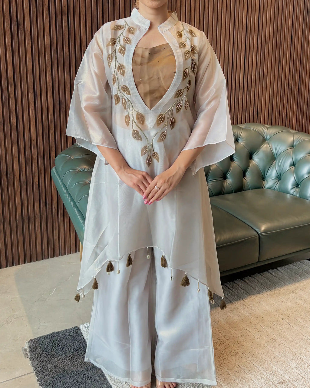 IVORY EMBROIDERED KURTA WITH SHEER OVERLAY SET
