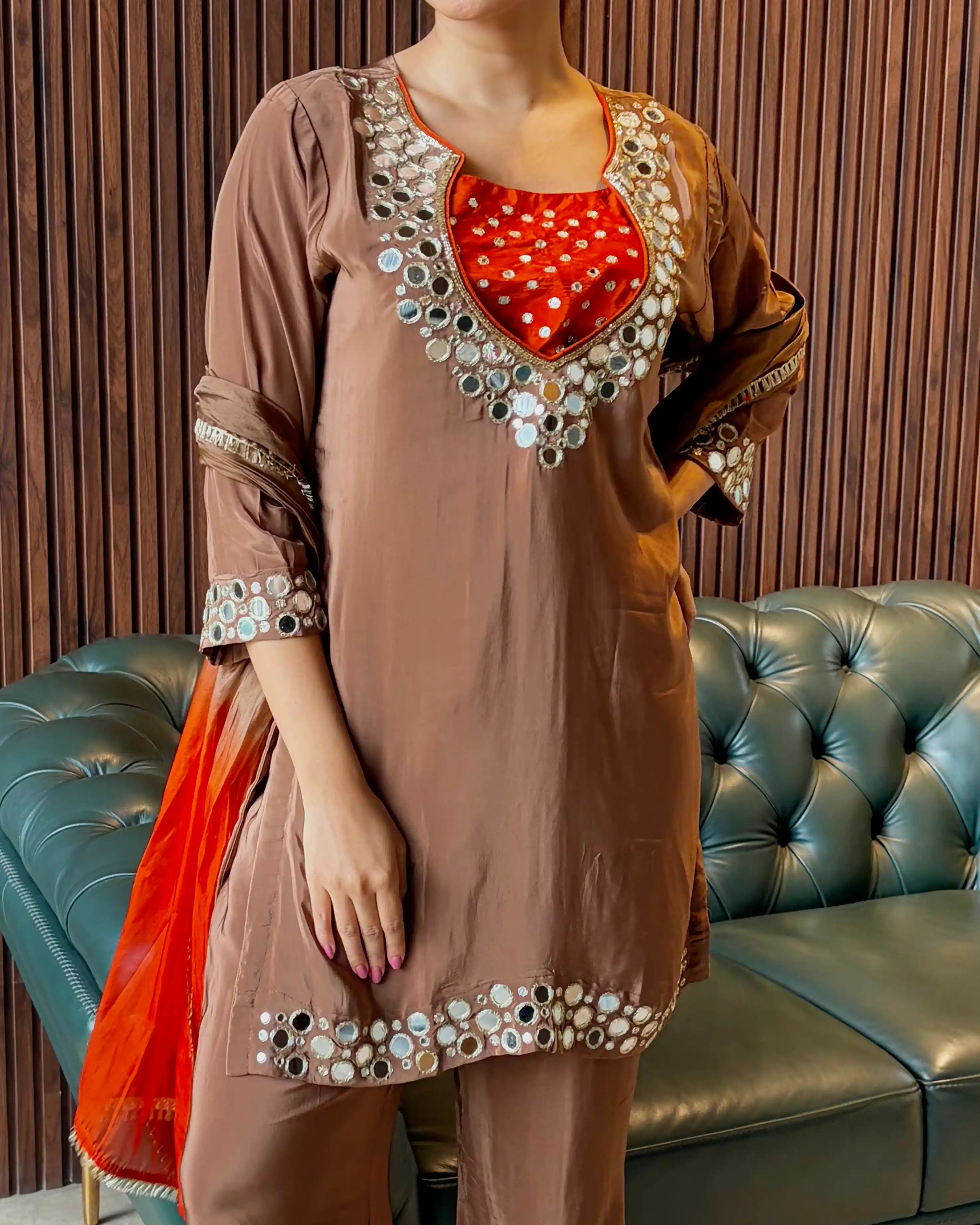 AMBER MIRROR WORK SUIT SET