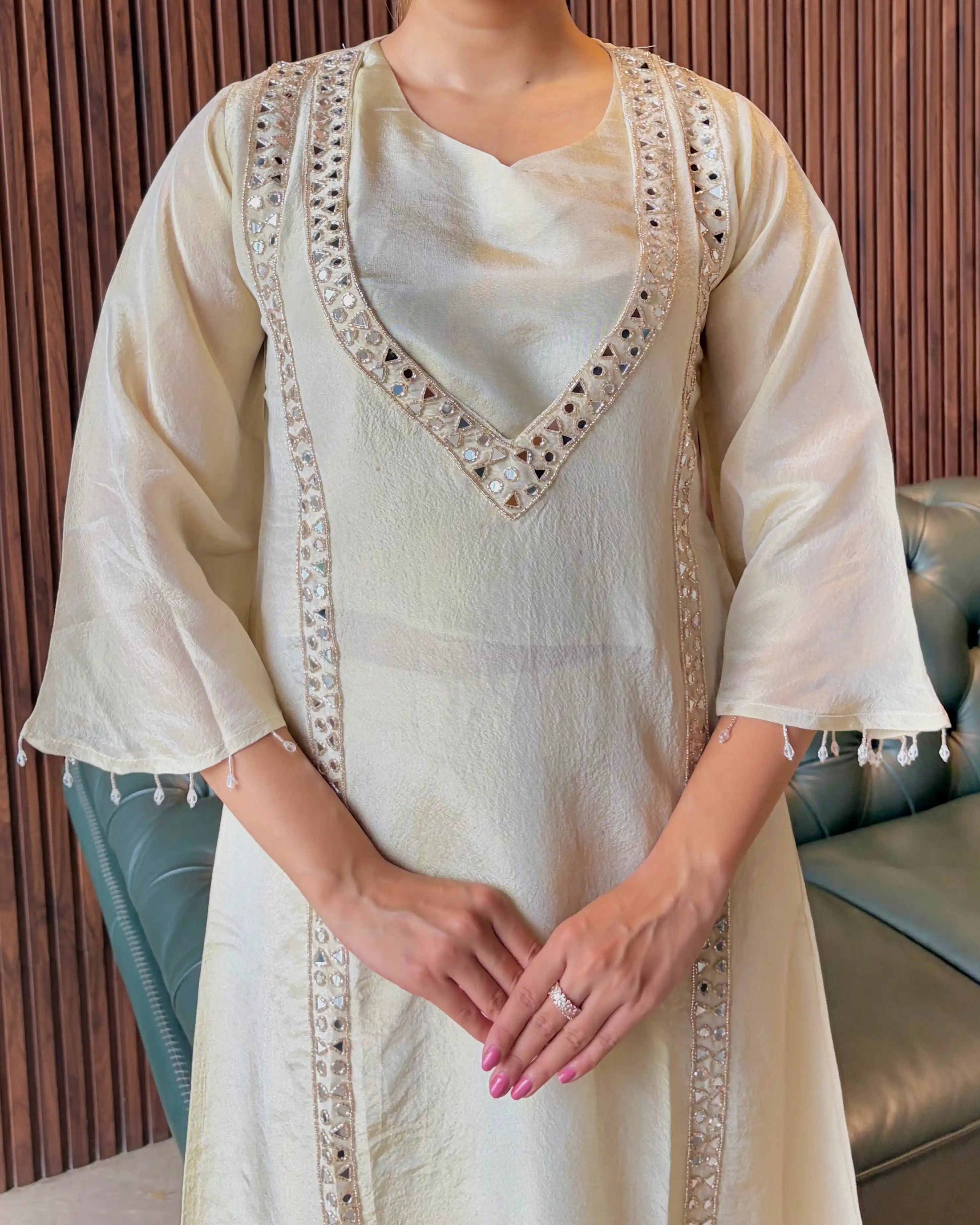IVORY LAYARED IDO WESTERN