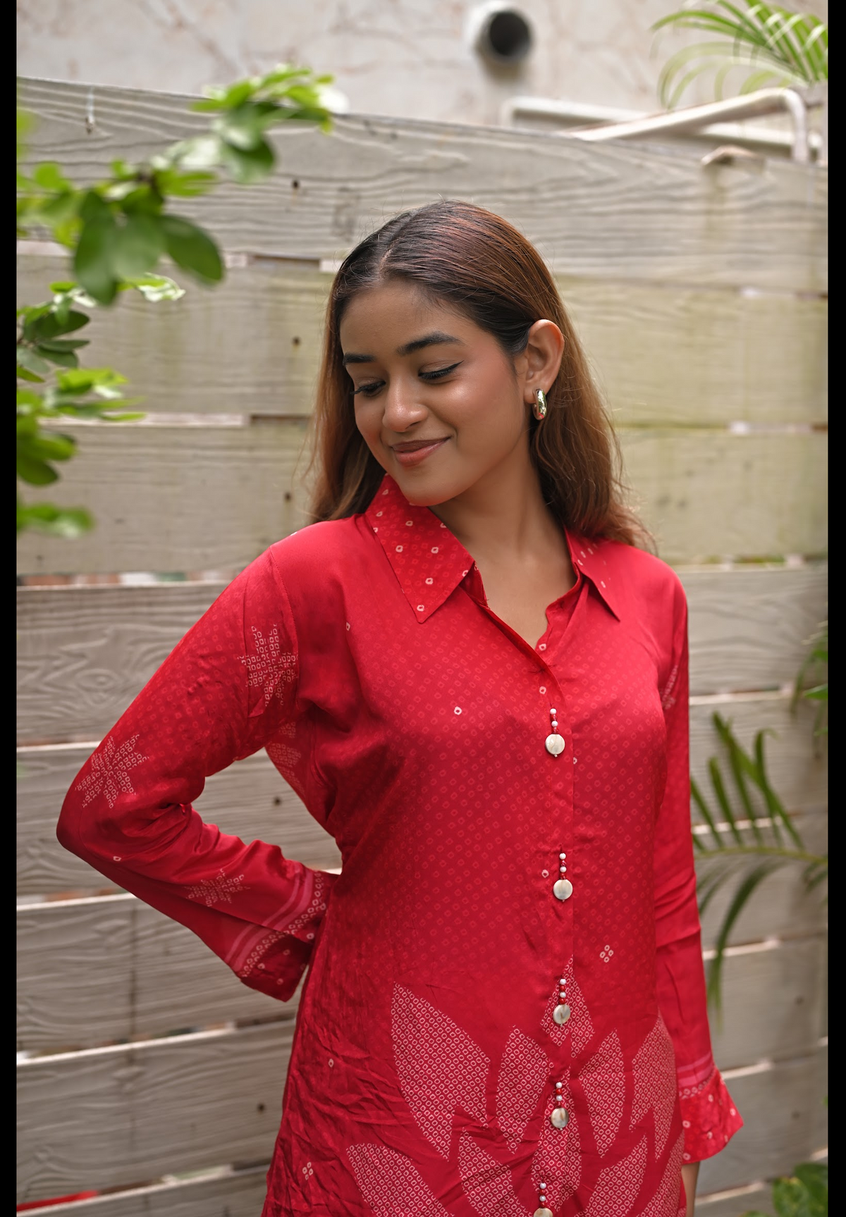 CRIMSOM BANDHANI SHIRT