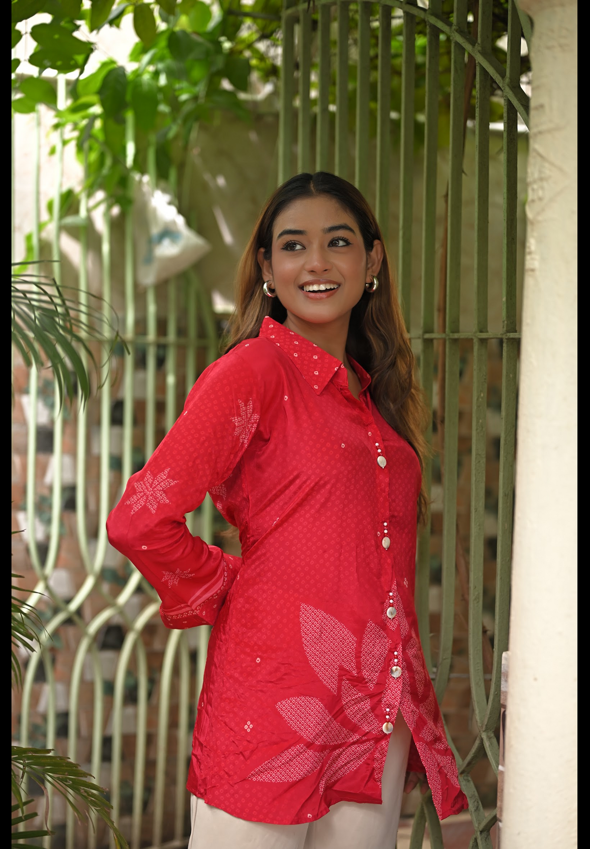 CRIMSOM BANDHANI SHIRT