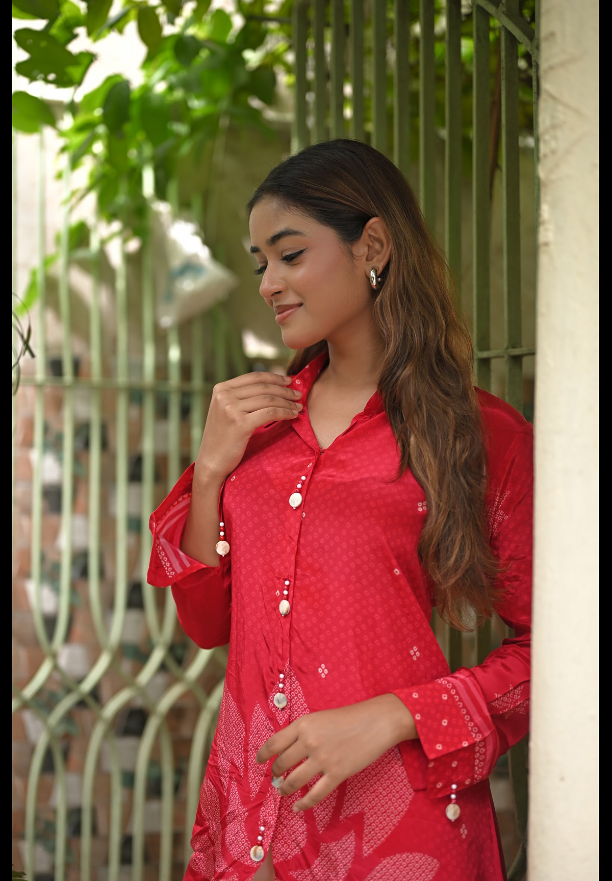 CRIMSOM BANDHANI SHIRT