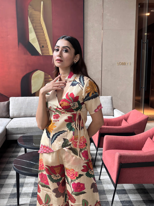 BEIGE FLORAL ENSEMBLE
