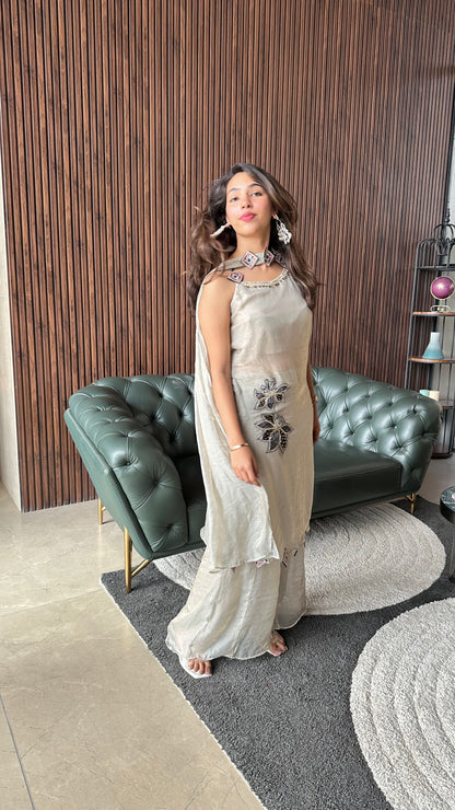 IVORY FLORAL CHIC