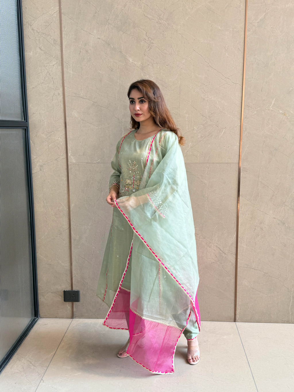 Pastel Noor