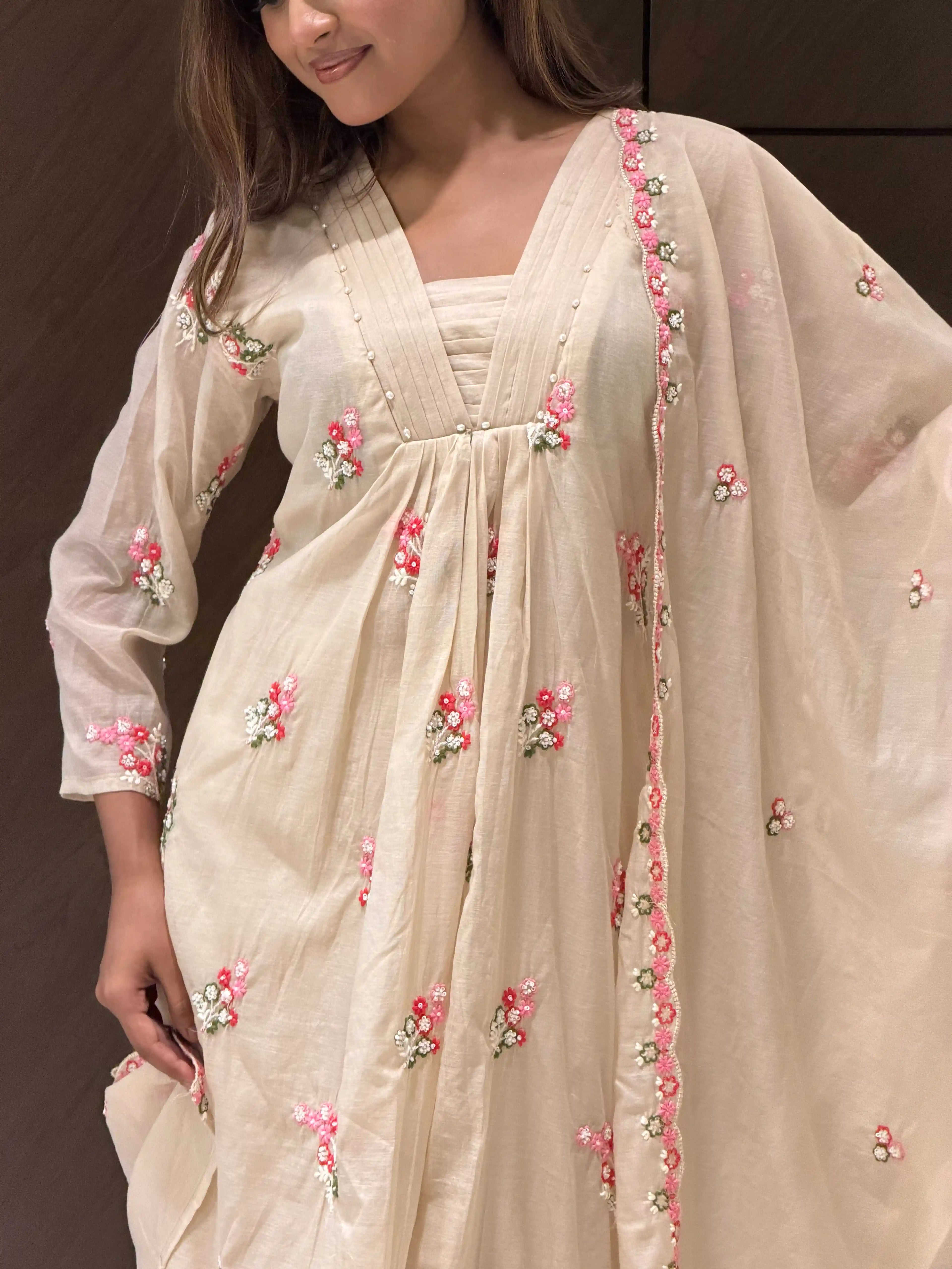 IVORY BLOSSOM SUIT SET