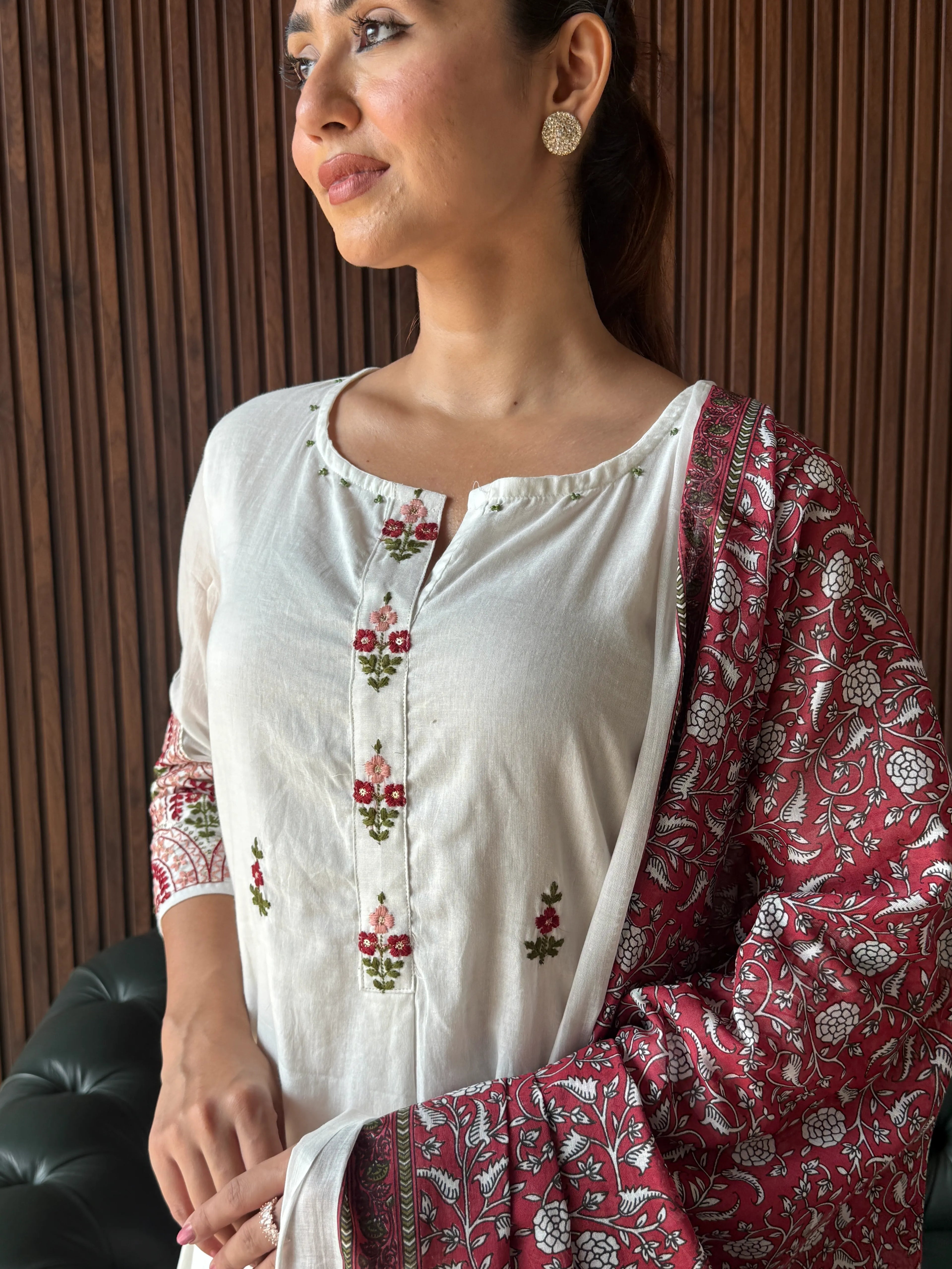 IVORY BLOSSOM HANDBLOCK SUIT SET
