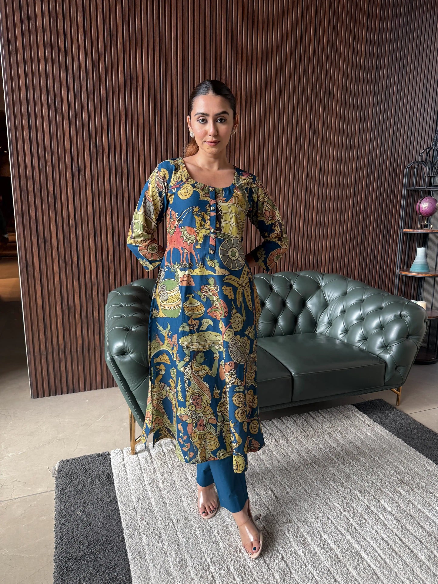 MULTICOLOR FLORAL PRINTED KURTA