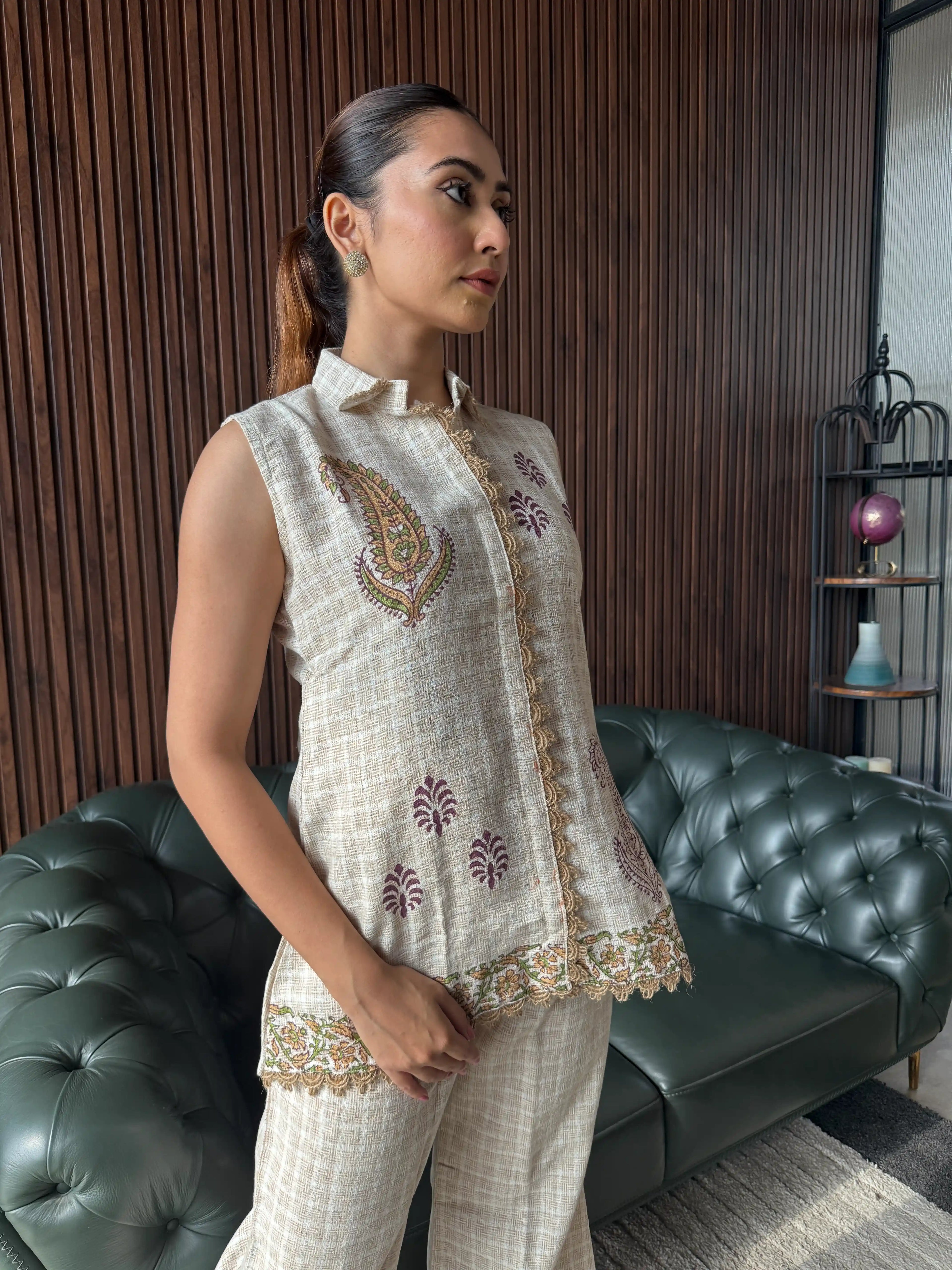 IVORY EMBROIDERED SLEEVELESS COORD SET