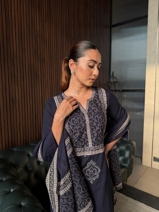 MIDNIGHT GRACE EMBROIDERED SUIT SET