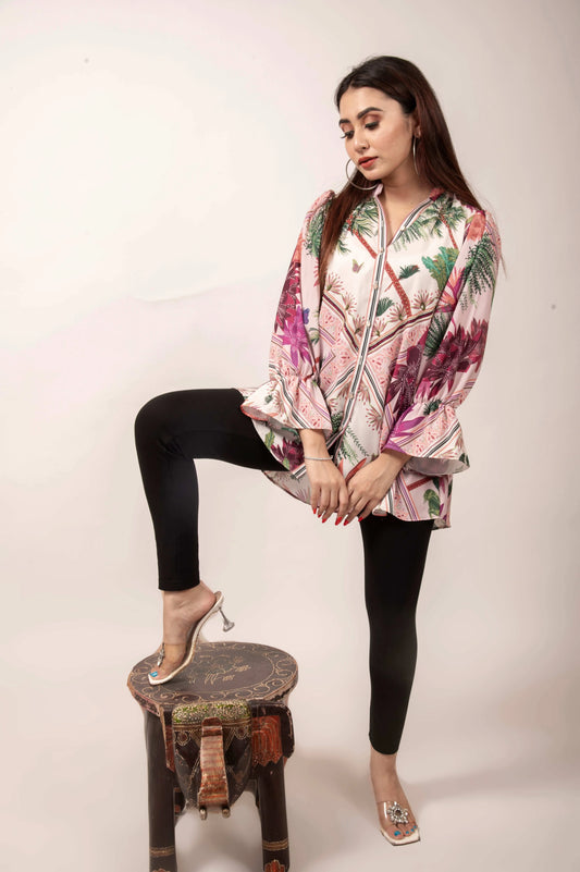 QUEENS QUIRK - SHIRT