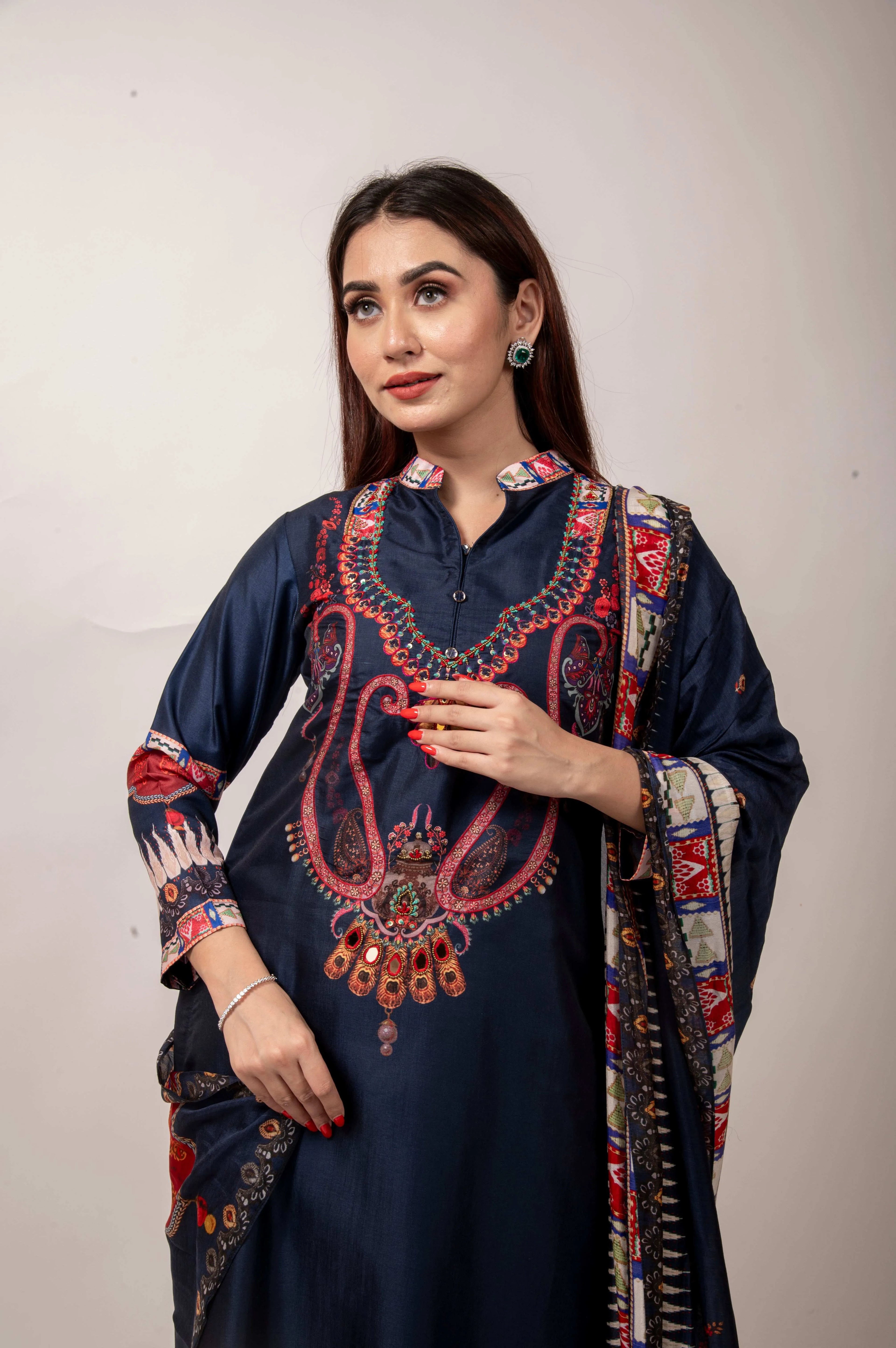 ETHNIC ELEGANCE-SUIT SET